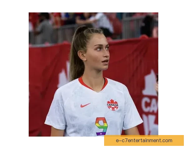 辛克莱尔宣布退出加拿大女足国际比赛 引发广泛关注与讨论 辛克莱尔宣布退出加拿大女足国际比赛 引发广泛关注与讨论